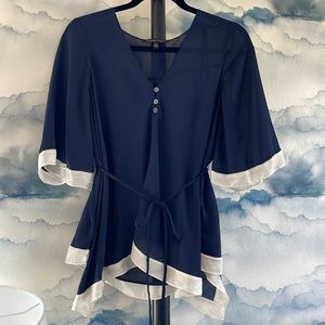 Cynthia Steffe Navy and White handkerchief hem blouse - size XS
